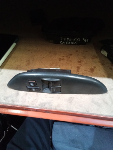 [Sin referencia] Botonera eleva lunas toyota yaris '04