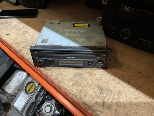 [E1034709] Radio dacia sandero '10