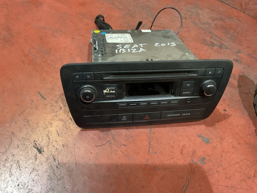 [W06J0035156BGY] Radio seat ibiza ‘13