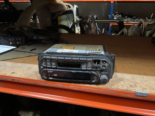 [P56038585AO] Radio chrysler voyager ‘02