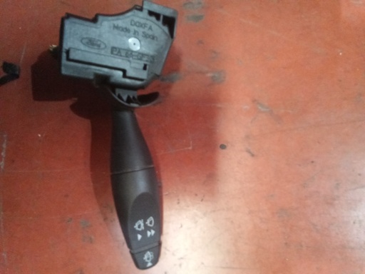 [SIN REFERENCIA] Mando de limpiaparabrisas ford mondeo '00