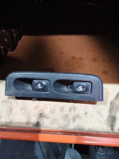 [31174] Botonera eleva lunas izquierda renault clio '99