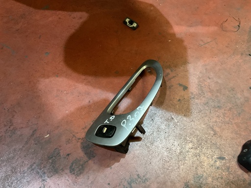 [Sin referencia] Botonera eleva lunas tras.derecha peugeot 307 ‘07