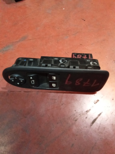 [96637530XT] Botonera eleva lunas izquierda citroen c3 '12