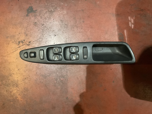 [30889745] Botonera eleva lunas volvo v40 ‘01