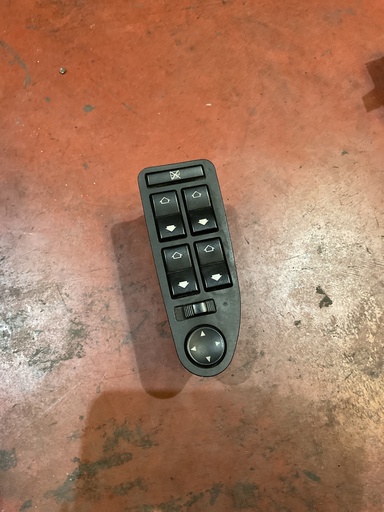 [8368966] Botonera eleva lunas BMW serie 5 e39 ‘05