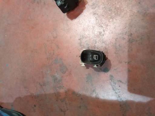 [Sin referencia] Botonera eleva lunas mercedes clase c w203 '03