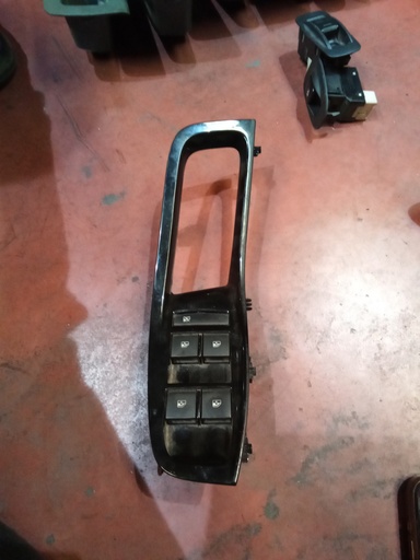 [Sin referencia] Botonera eleva lunas chevrolet orlando '11