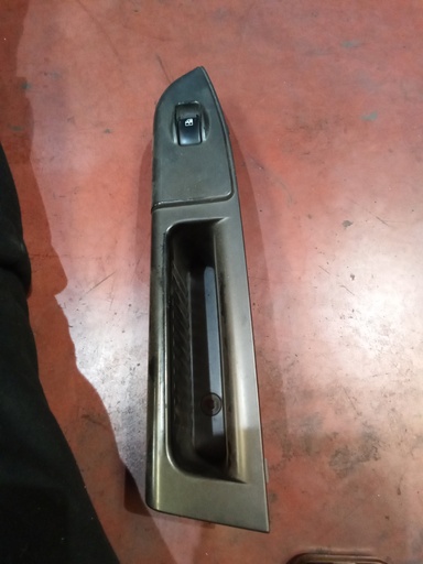 [Sin referencia] Botonera eleva lunas derecha hyundai getz '04