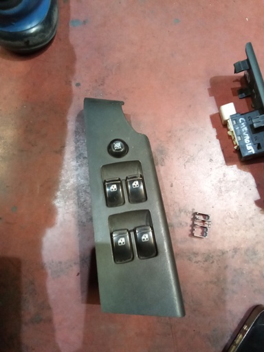 [Sin referencia] Eleva lunas chevrolet aveo '08