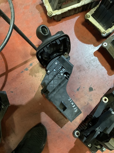 [Sin referencia] Palanca cambios renault scenic ii automatica ‘06