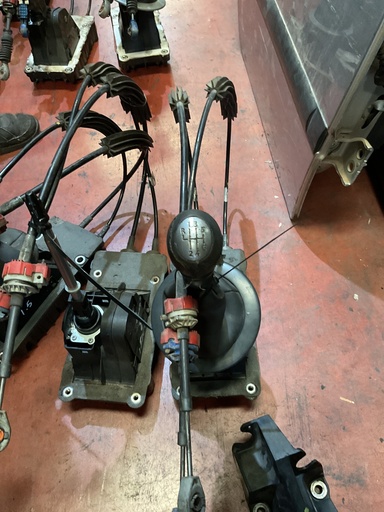 [8200277970] Palanca cambios 6vel. renault megane ii ‘07