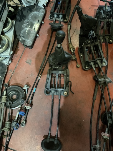 [9680011880] Palanca cambios 5 vel. citroen c3 ‘03