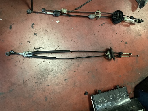 [Sin referencia] Cables palanca de cambios peugeot 208