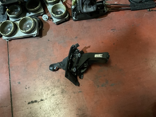 [55351959] Palanca cambios 5 vel. opel zafira b ‘06