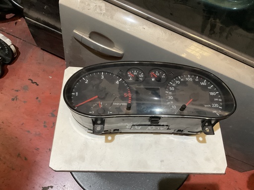 [8L0919880D] Cuadro instrumentos audi a3 ‘02