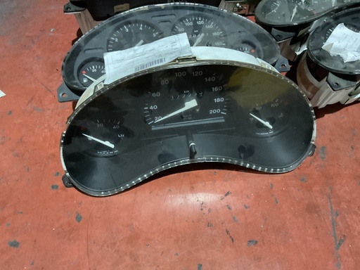 [81117906] Cuadro instrumentos Corsa b ‘98