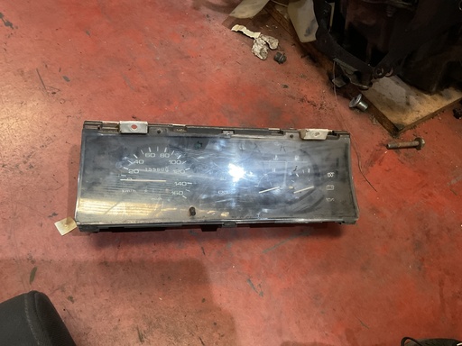 [Sin referencia] Cuadro instrumentos nissan vanette ‘98