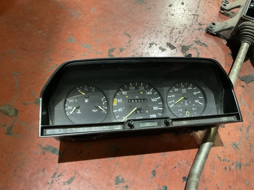 [2015401748] Cuadro instrumentos mercedes clase e w124 ‘94