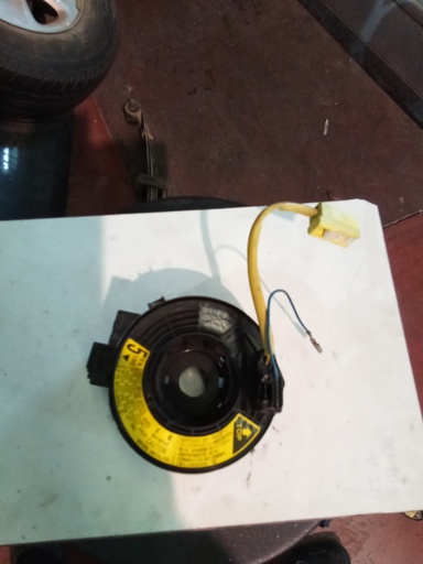 [56C0036B] Anillo airbag toyota yaris '01