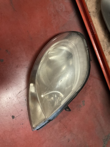 [8200701356] Faro derecho renault trafic ii