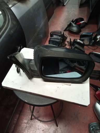 [0117351] Retrovisor derecho BMW serie 3 e36 '97