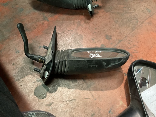 [0155119] Retrovisor derecho manual fiat 600 ‘98