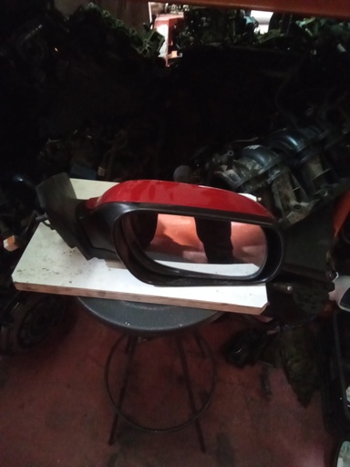 [012220] Retrovisor derecho mazda 6 '05