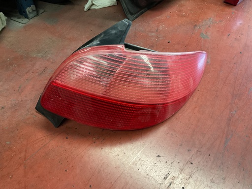 Piloto derecho peugeot 206 00