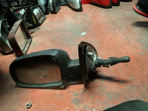 [014214] Retrovisor izquierdo manual opel Corsa c ‘04