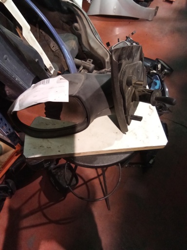 Retrovisor izquierdo manual citroen c2 '04