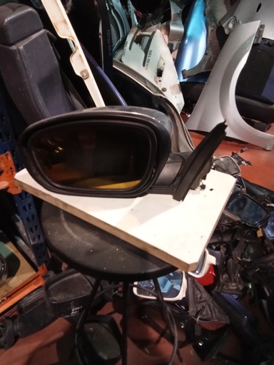 Retrovisor izquierdo chrysler c300 '01