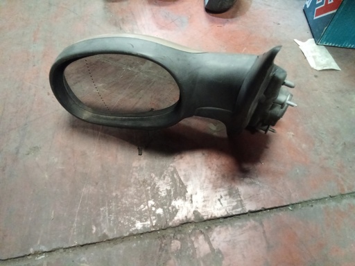 [872035] Retrovisor izquierdo renault laguna '94