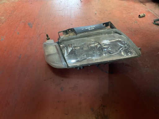 Faro derecho citroen xantia