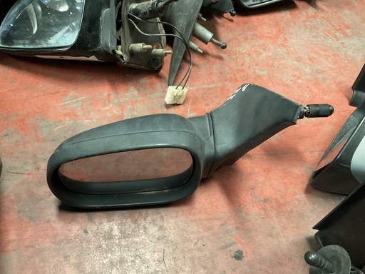 [01849] Retrovisor izquierdo manual renault clio ‘92