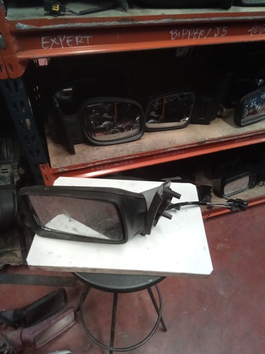 [0156716] Retrovisor izquierdo manual volkswagen golf iii '91