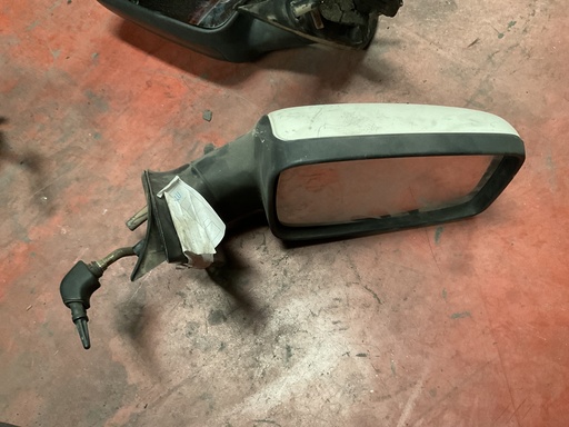 [010039] Retrovisor derecho manual seat toledo ‘99