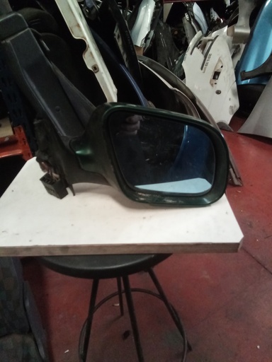 [010595] Retrovisor derecho audi a3 '99