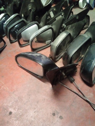 [015475] Retrovisor izquierdo manual ford focus '01