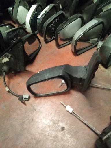 [01419] Retrovisor izquierdo manual ford fiesta '05