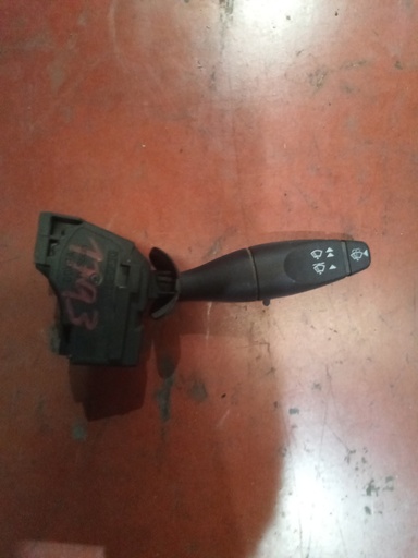 [98AG13335AG] Mando de limpiaparabrisas ford focus '02