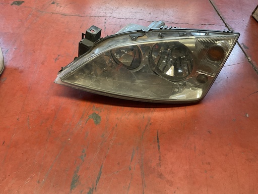 Faro izquierdo Ford Mondeo
