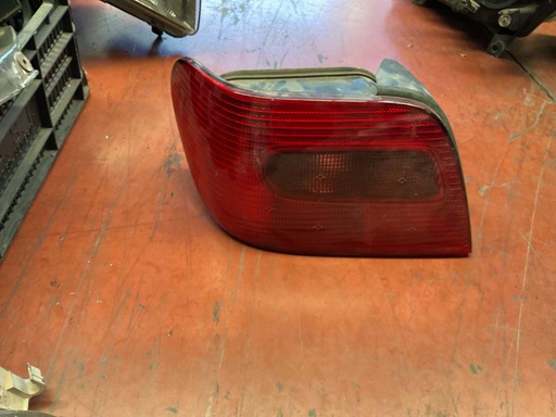 Piloto izquierdo Citroen Xsara II