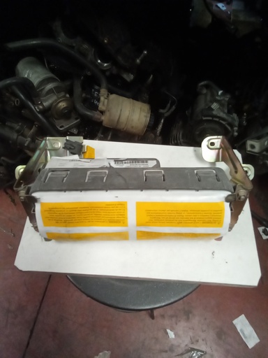 [45748661] Airbag frontal alfa Romeo 147 '03