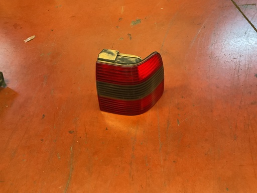 Piloto derecho Volkswagen Passat 1997