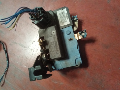 [8650544] Cerradura delantera izquierda volvo S60 '00