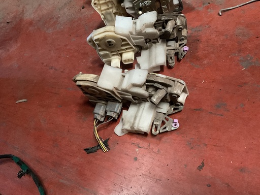 [Sin referencia] Cerradura trasera derecha honda civic ‘04