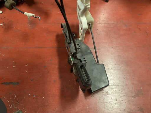 [Sin referencia] Cerradura delantera izquierda kia carens ‘08