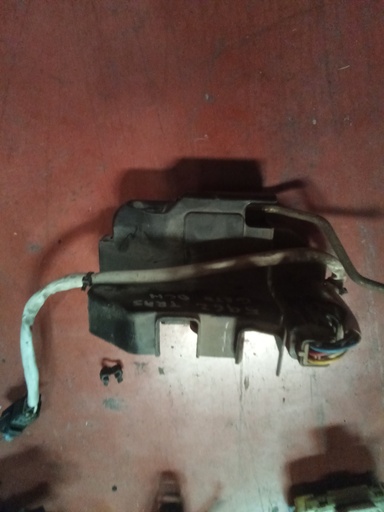 Cerradura trasera derecha Hyundai getz '06