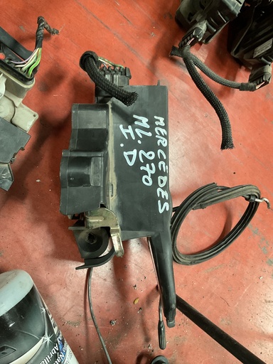 [Sin referencia] Cerradura delantera izquierda mercedes ml ‘07